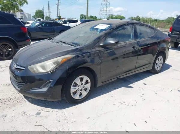 Hyundai Elantra 2016