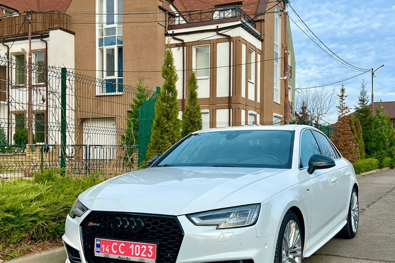 AUDI A4 2017 під ключ